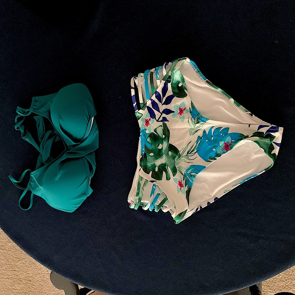 CUPSHE High wasted teal floral bathing suit size large